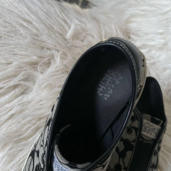 Coach Black and White Sneakers with Signature Design
Pattern. - Picture 10 of 11